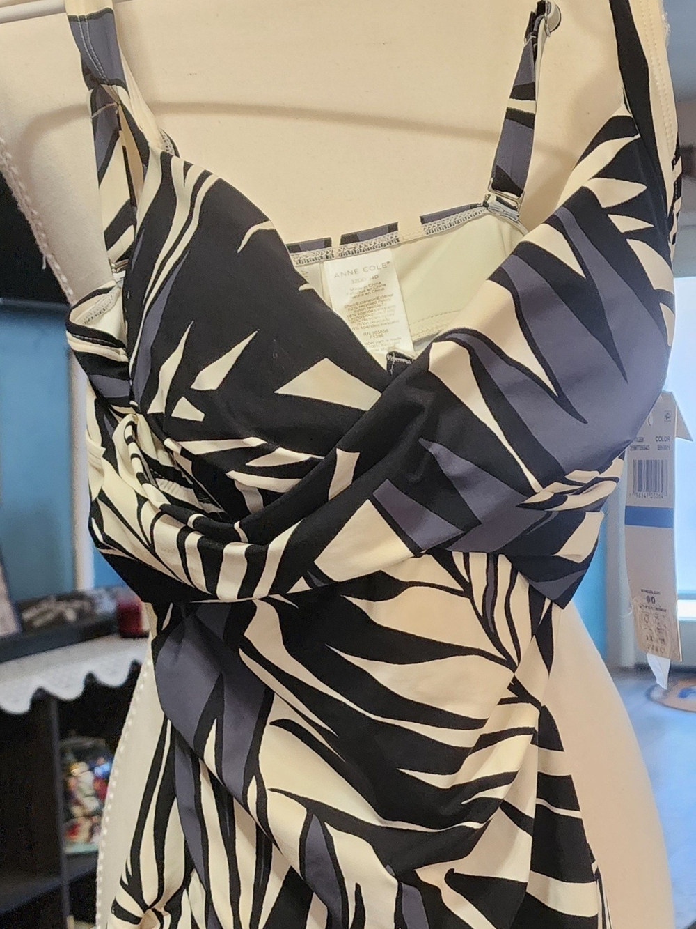 Anne Cole Black and Cream Leaf-Print Bikini Top Sz 32DD/34D NWT BUSTY
